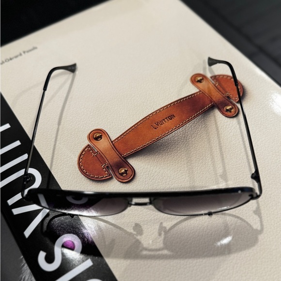 Quay Australia x Desi Perkins High Key Sunglasses - Picture 6 of 9